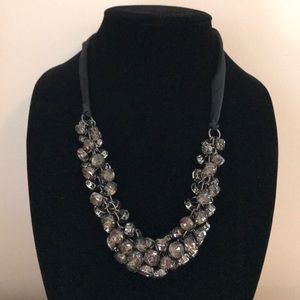 Express statement necklace